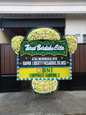 Papan Bunga Duka di Tambaksari